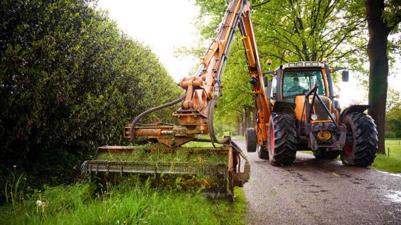 How Seasonal Changes Impact Mulcher Teeth and Flail Mower Blades